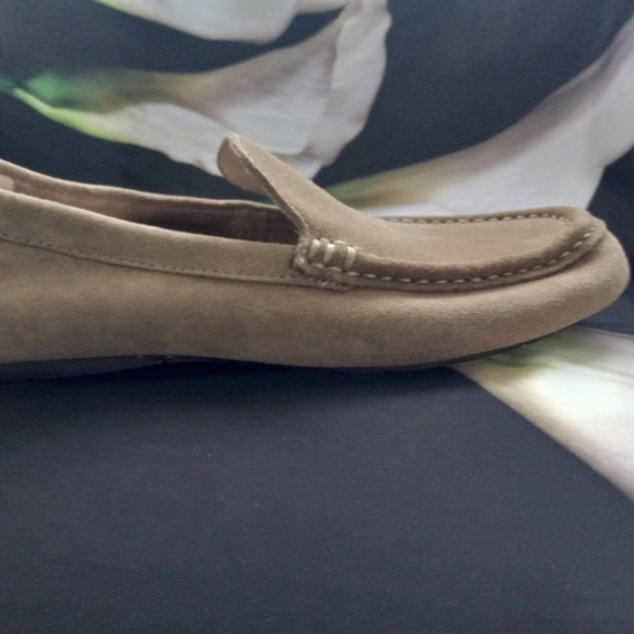 Vionic Suede Parker Slip-On Orthodic Loafers Sand Leather Suede Mens US 8 - Picture 4 of 11